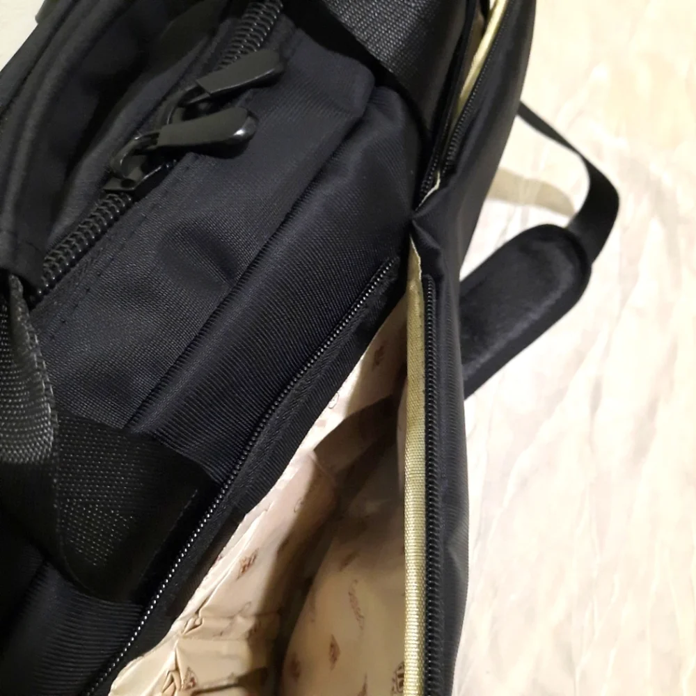 Unbranded padded laptop black briefcase